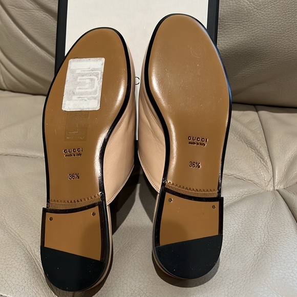 Gucci
Princetown Loafer Mule - Picture 3 of 5